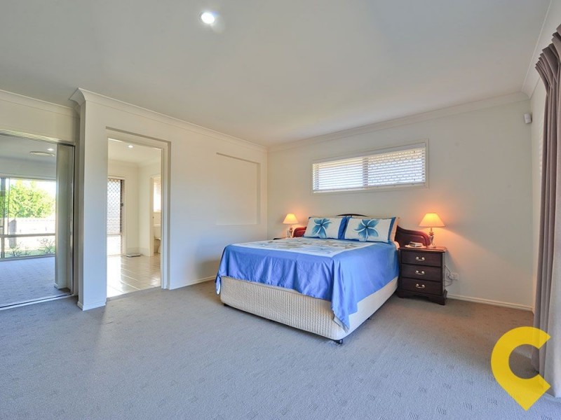 5 Sylvateere Crescent, Wakerley QLD 4154