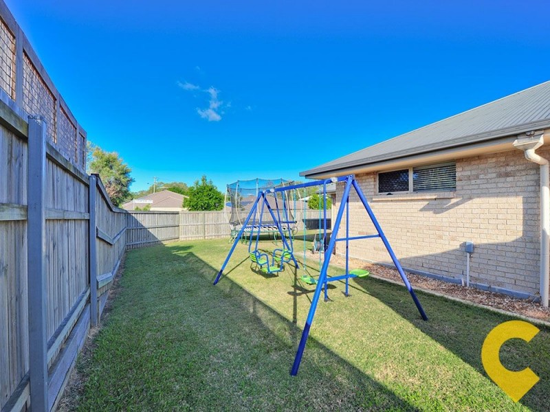 5 Sylvateere Crescent, Wakerley QLD 4154