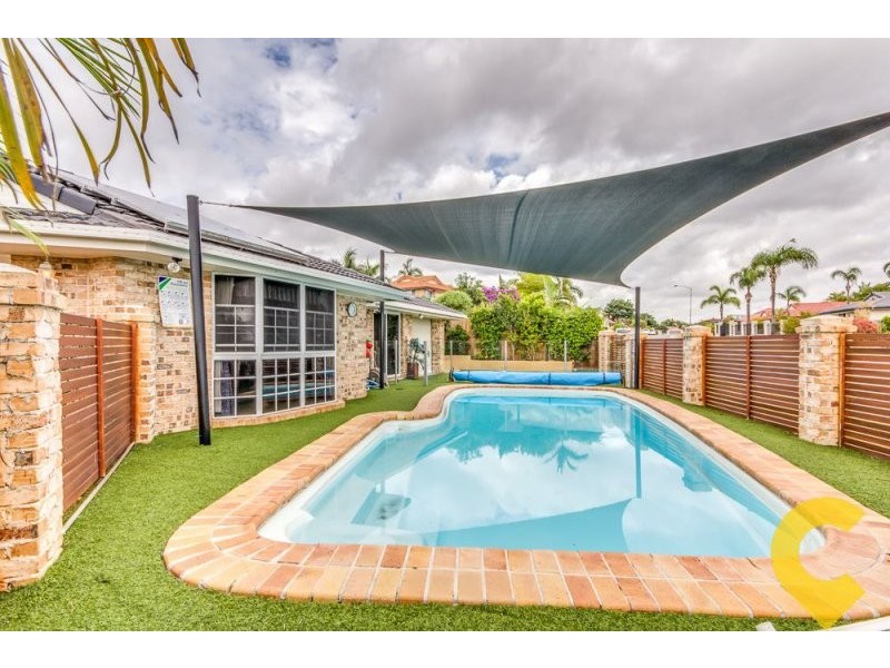 74 Blue Grass Crescent, Eight Mile Plains QLD 4113