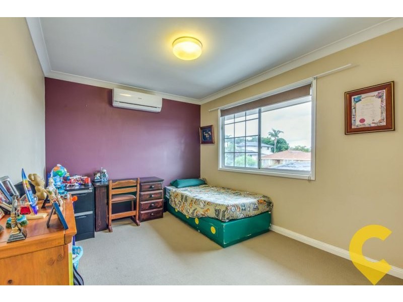 74 Blue Grass Crescent, Eight Mile Plains QLD 4113