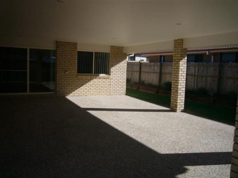 4 Mount Albert Lane, Forest Lake QLD 4078