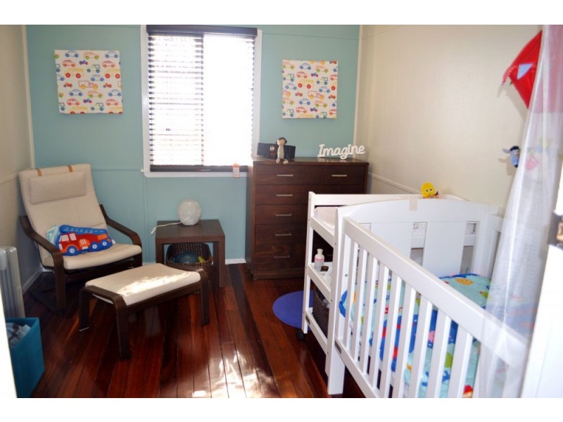 4 Thirteenth Avenue, Kedron QLD 4031