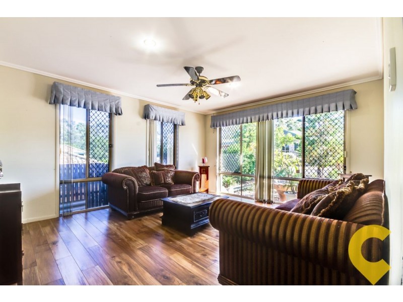 8 Bellevue Place, Springfield Lakes QLD 4300