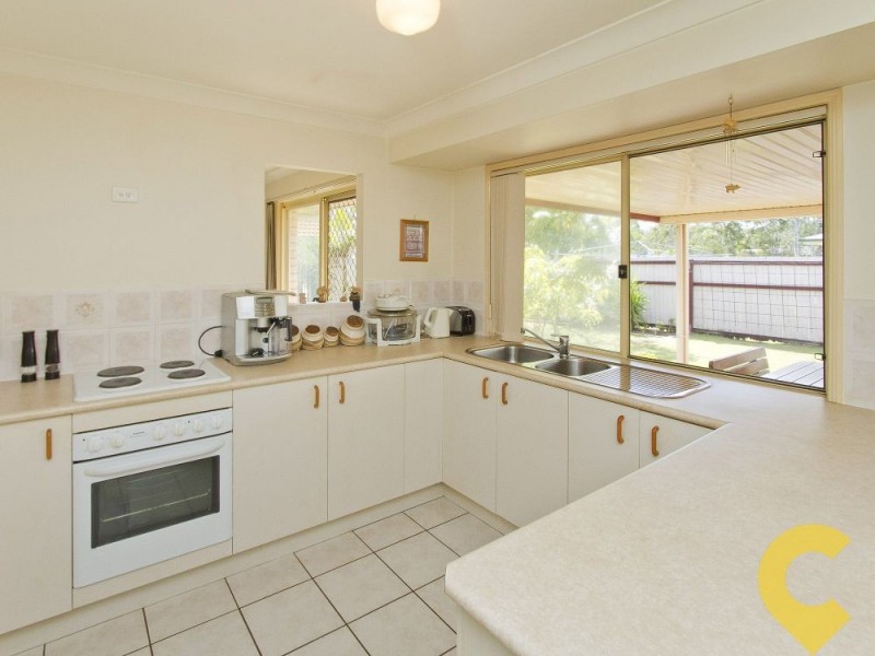 2 Sutherland Crescent, Morayfield QLD 4506