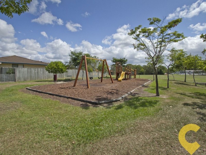 2 Sutherland Crescent, Morayfield QLD 4506