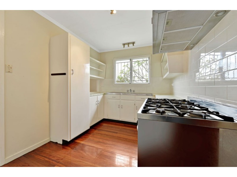 34 Sedgemoor Street, Stafford Heights QLD 4053