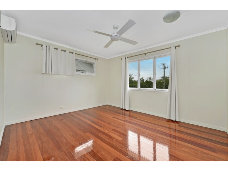 34 Sedgemoor Street, Stafford Heights QLD 4053