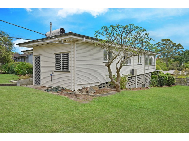 34 Sedgemoor Street, Stafford Heights QLD 4053