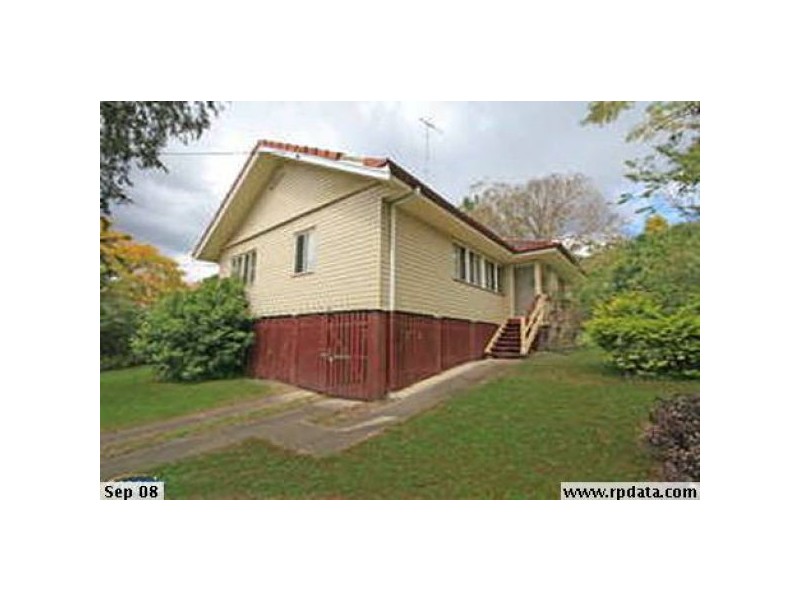 72 Corrigan Street, Keperra QLD 4054