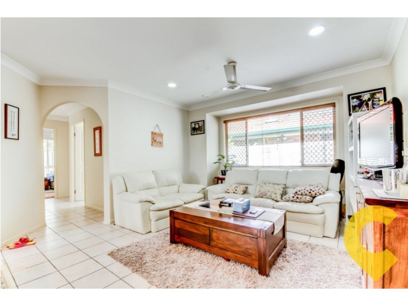 43 Serrata Circuit, Forest Lake QLD 4078