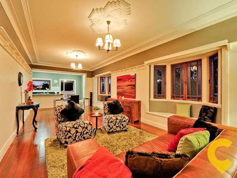 9 Kurts Street, Holland Park West QLD 4121