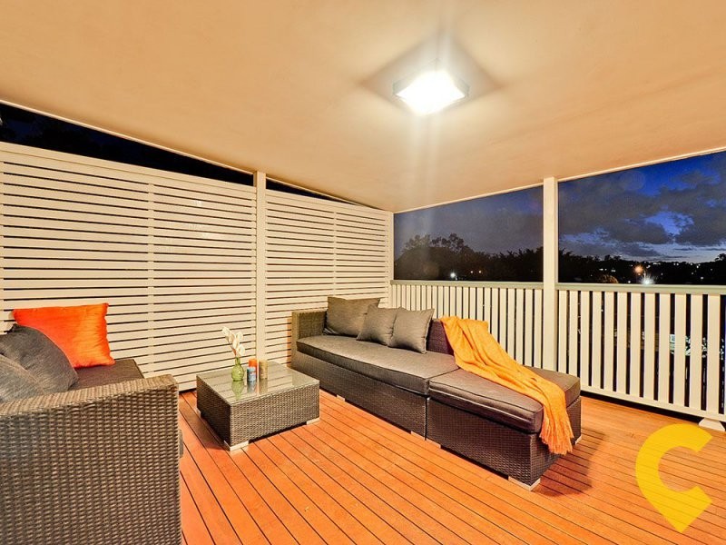 9 Kurts Street, Holland Park West QLD 4121