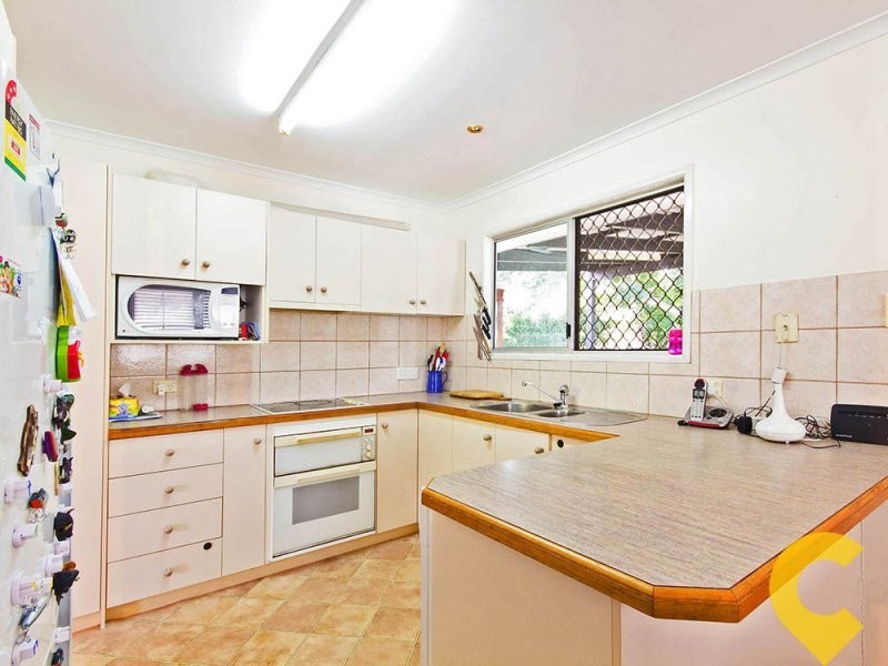 9 Keilar Court, Everton Hills QLD 4053