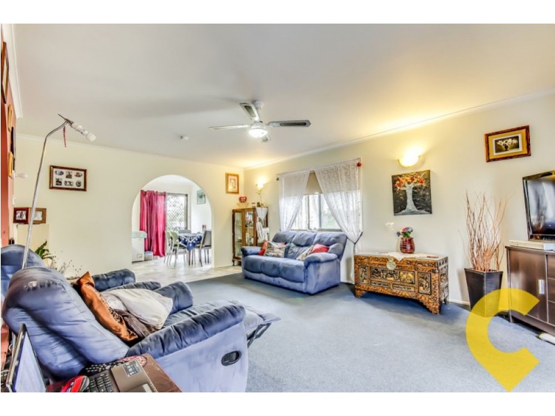 2c Thompson Street, Bundamba QLD 4304