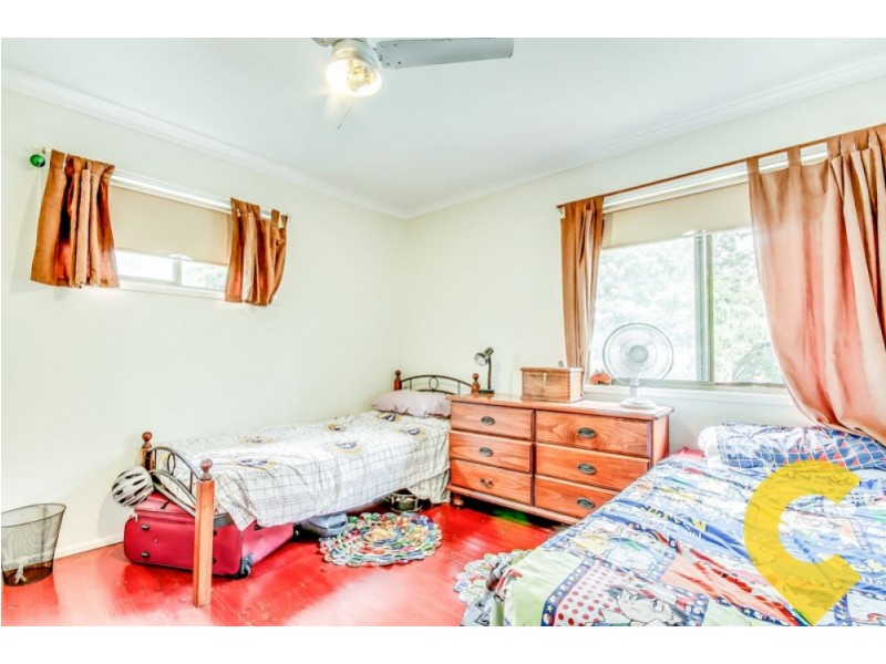 2c Thompson Street, Bundamba QLD 4304