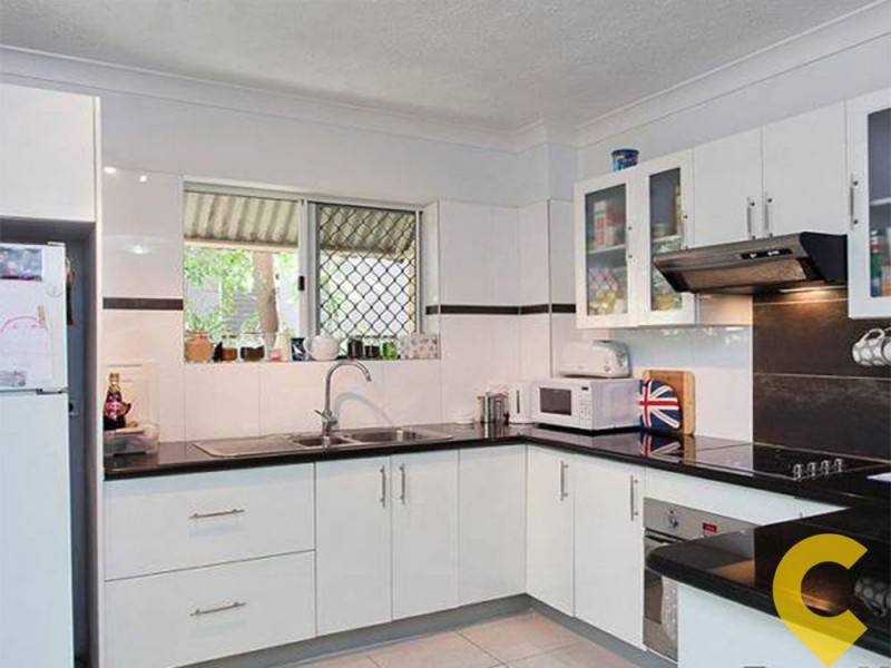 2/7 Cameron Street, Nundah QLD 4012