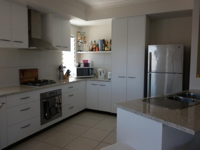 87 Lakes Entrance Drive, Springfield Lakes QLD 4300