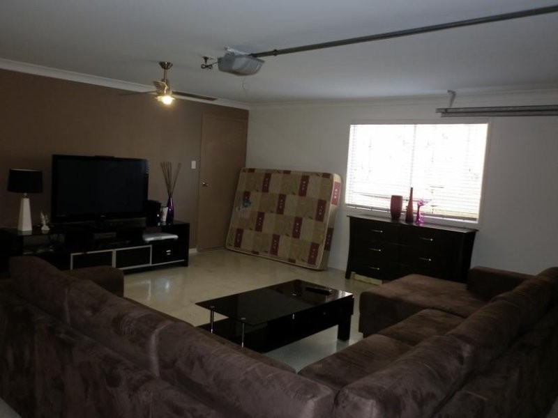 87 Lakes Entrance Drive, Springfield Lakes QLD 4300