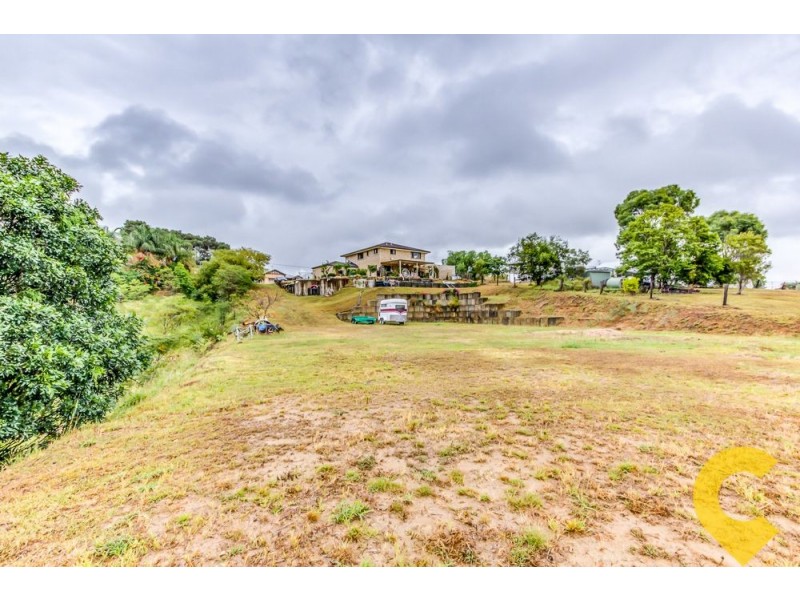 19 Anthony Court, Summerholm QLD 4341