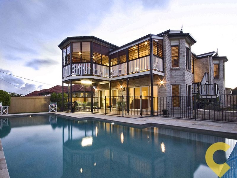 2 Rilatt Street, Wavell Heights QLD 4012