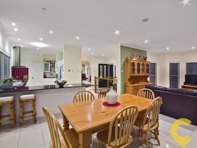 2 Rilatt Street, Wavell Heights QLD 4012