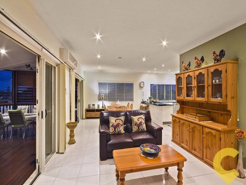 2 Rilatt Street, Wavell Heights QLD 4012