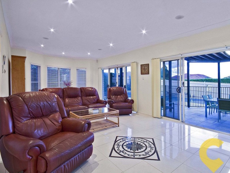 2 Rilatt Street, Wavell Heights QLD 4012