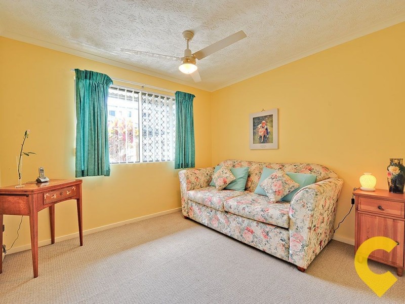 2/66 University Drive, Meadowbrook QLD 4131