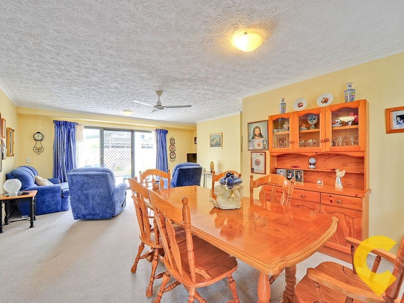 2/66 University Drive, Meadowbrook QLD 4131