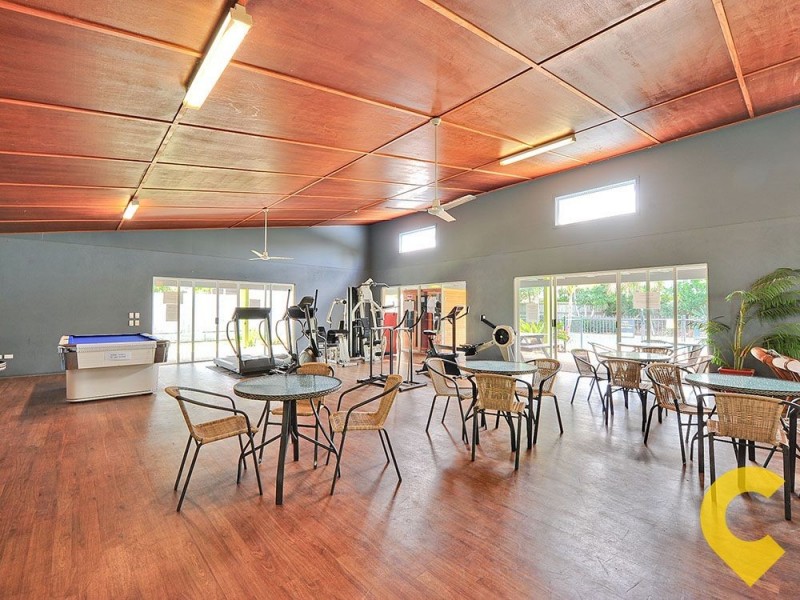 2/66 University Drive, Meadowbrook QLD 4131