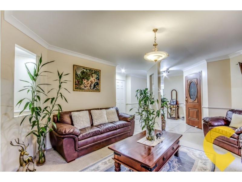 43 Ibis Circuit, Forest Lake QLD 4078