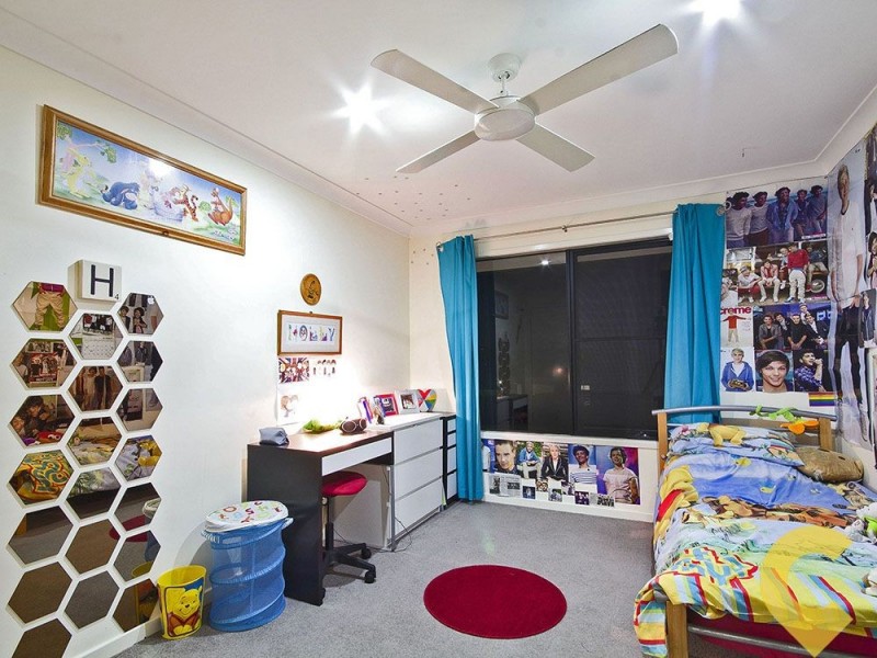 35 Kingfisher Drive, Upper Kedron QLD 4055