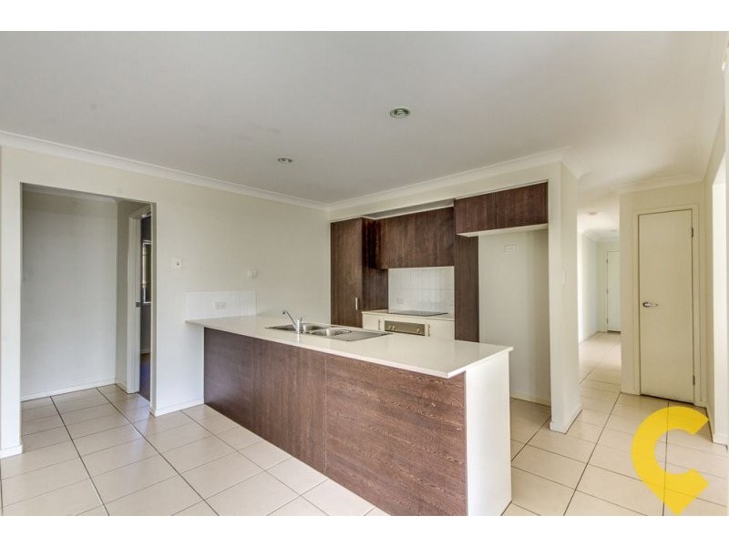 10 Lachlan Lane, Hillcrest QLD 4118