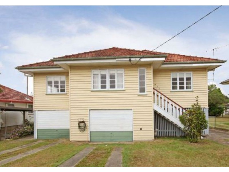 211 Pfingst Road, Wavell Heights QLD 4012