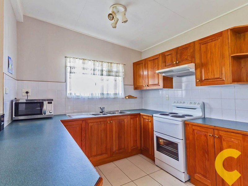 4 Gordon Road, Ferny Hills QLD 4055