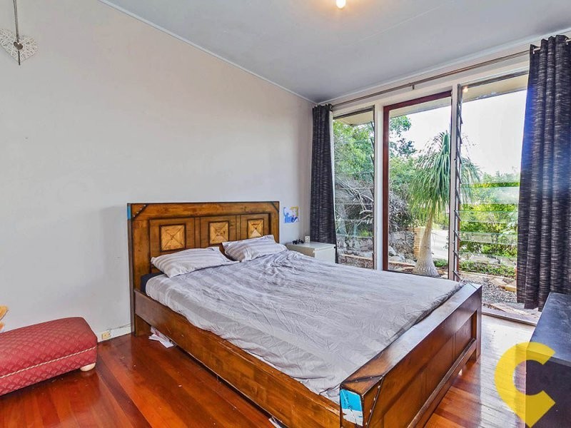 4 Gordon Road, Ferny Hills QLD 4055