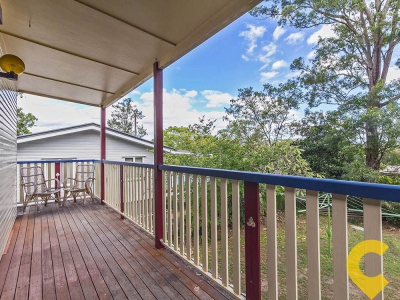 4 Gordon Road, Ferny Hills QLD 4055