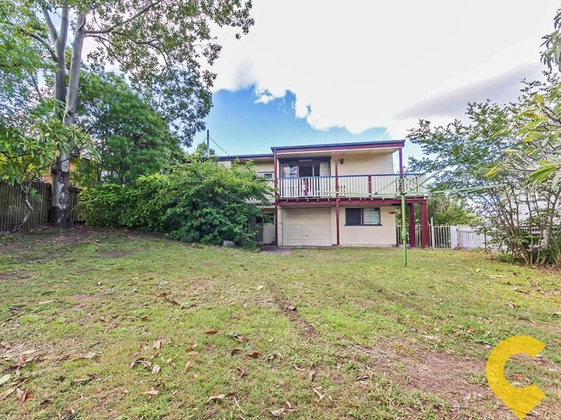 4 Gordon Road, Ferny Hills QLD 4055