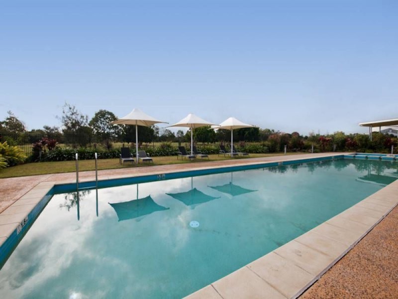 220/20 Egmont Street, Sherwood QLD 4075