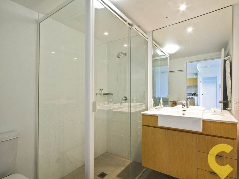 220/20 Egmont Street, Sherwood QLD 4075