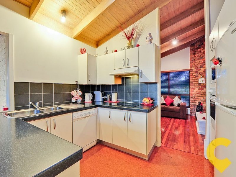 8 Parton Street, Stafford Heights QLD 4053