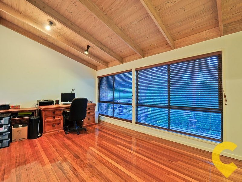 8 Parton Street, Stafford Heights QLD 4053