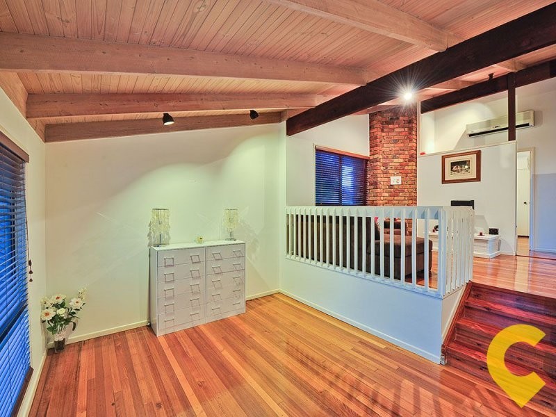 8 Parton Street, Stafford Heights QLD 4053