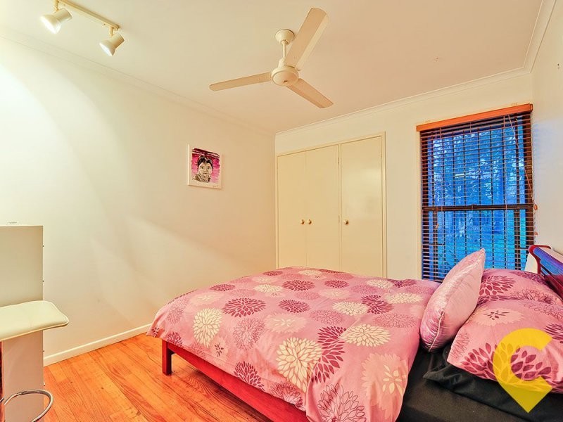 8 Parton Street, Stafford Heights QLD 4053