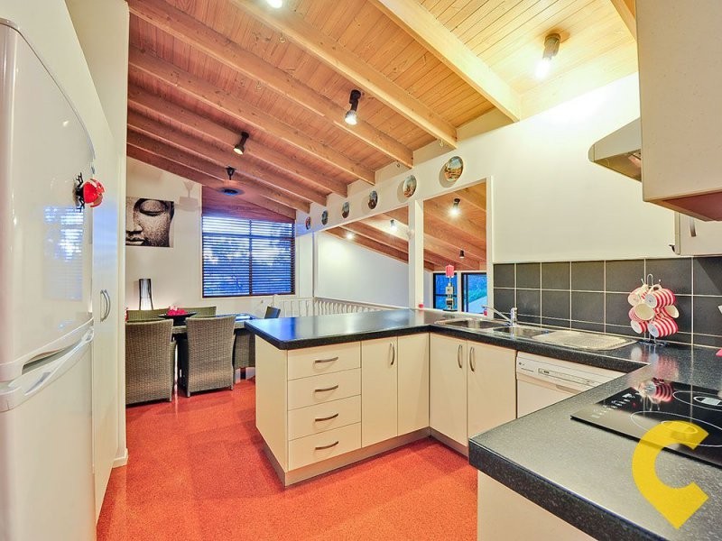 8 Parton Street, Stafford Heights QLD 4053