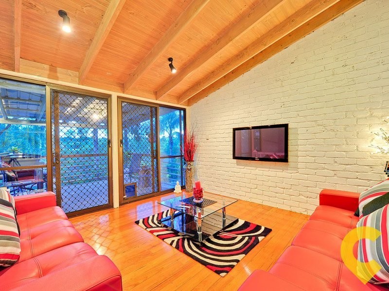 8 Parton Street, Stafford Heights QLD 4053