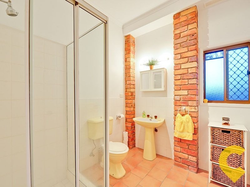 8 Parton Street, Stafford Heights QLD 4053