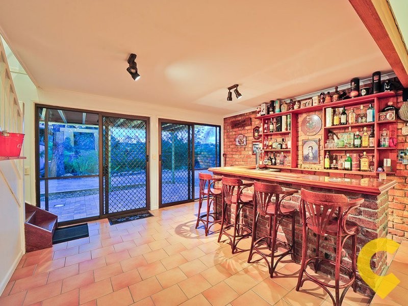 8 Parton Street, Stafford Heights QLD 4053