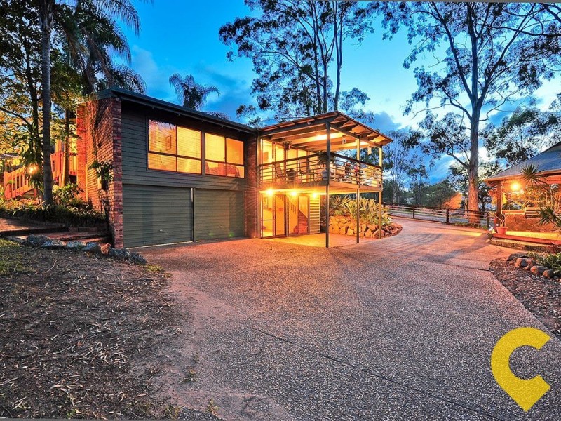 8 Parton Street, Stafford Heights QLD 4053