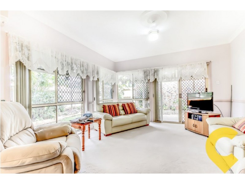 24 Glasshouse Crescent, Forest Lake QLD 4078